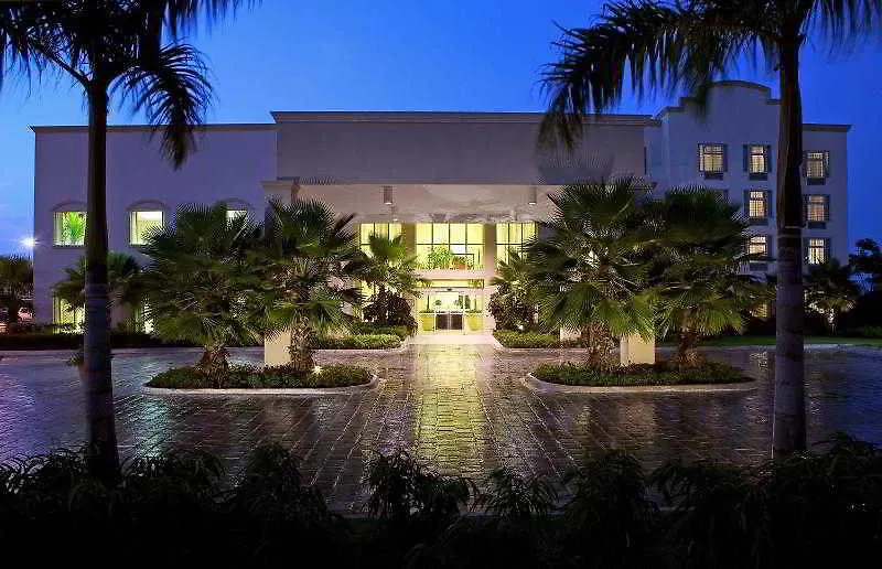 *** Hotel Four Points By Sheraton Caguas Real Puerto Rico